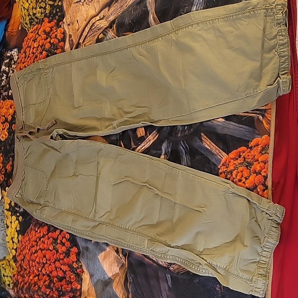 Juniors No Boundaries Khaki Cuffed Pants